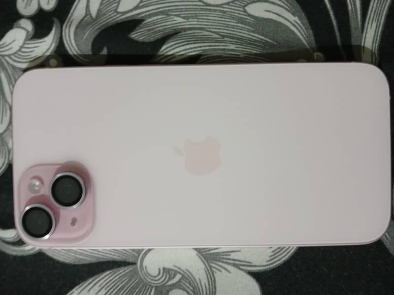 Apple iPhone 15 plus 1