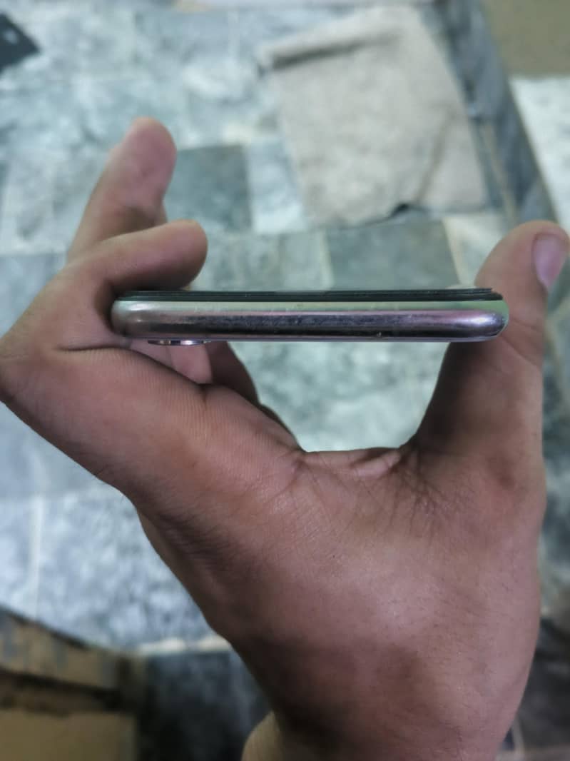 Apple iPhone X 0