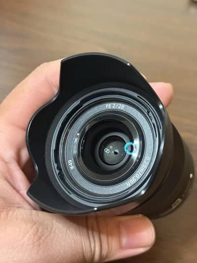 Sony 28mm F2 lens for sale