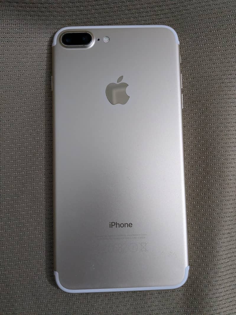Apple iPhone 7 Plus 1