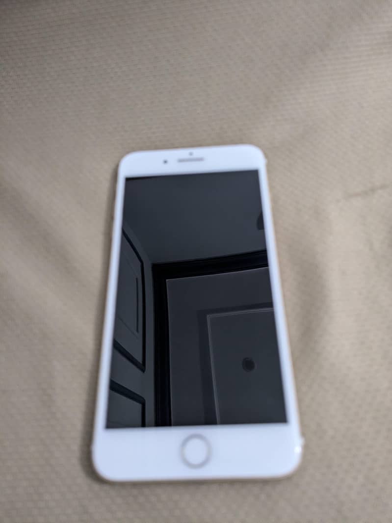 Apple iPhone 7 Plus 6