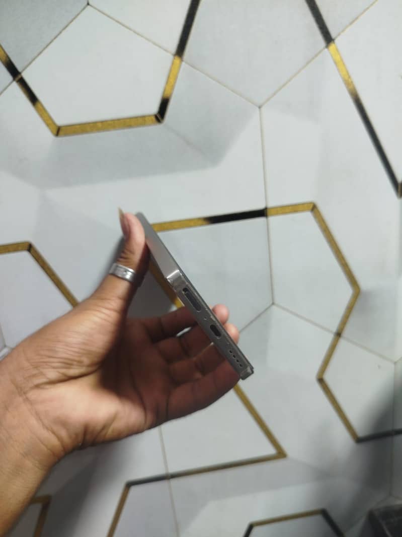 Infinix Note 40 4