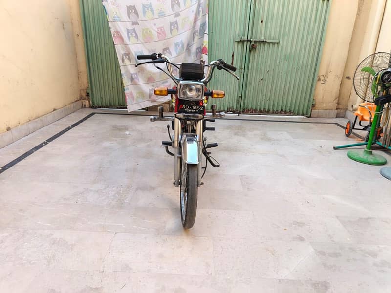 CD 70 model 2023 2