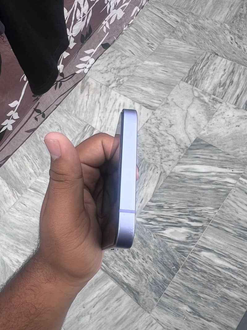 iPhone 3