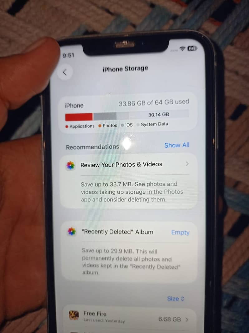 Apple iPhone 11 0