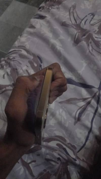 iphon 12pro max I cloud 26.5