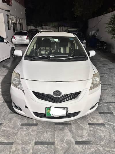 Toyota Belta 2012