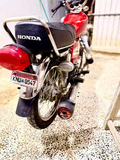 UNITED 125