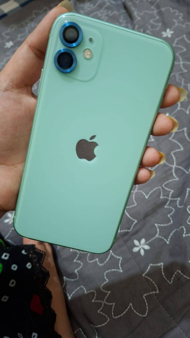 Apple iPhone 11 0