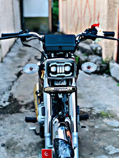Honda CG125 Gold Edition