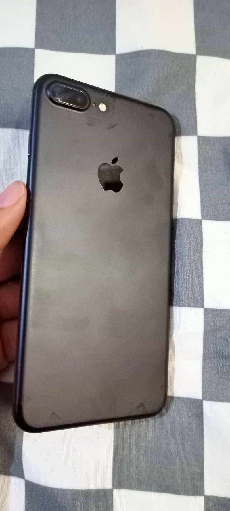 Apple iPhone 7 Plus 4
