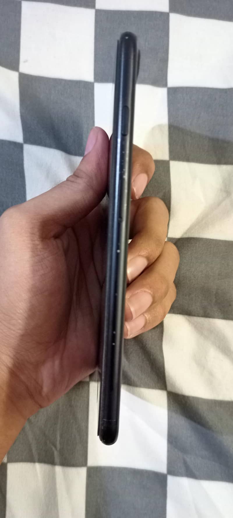 Apple iPhone 7 Plus 5
