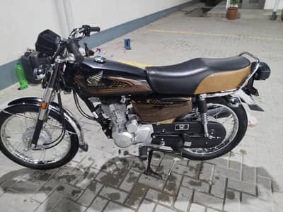 Honda 125s gold edition