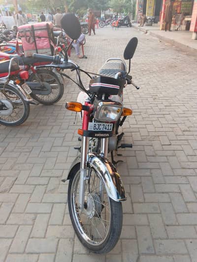 Honda CD 70t model 2024