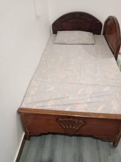 Single Wooden Bed for Sale – Excellent Condition