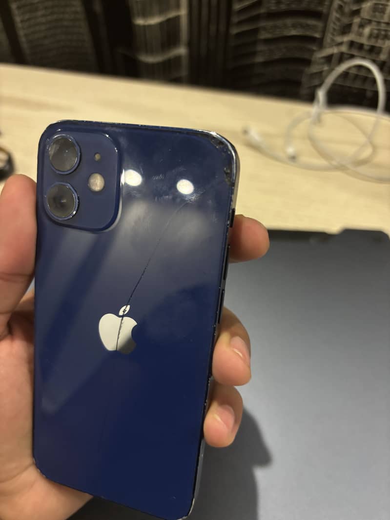 Apple iPhone 12 mini 7