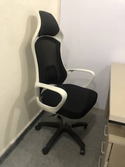 Ergonomic High-Back Office Table & Gaming Chair