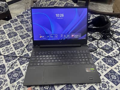HP Victus gaming laptop amd ryzen 5 7535 HS 16 GB ram 4gb rtx 2050
