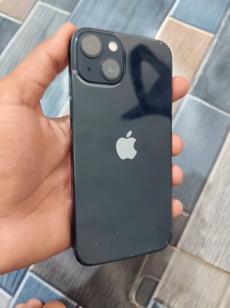 Apple iPhone 13 2