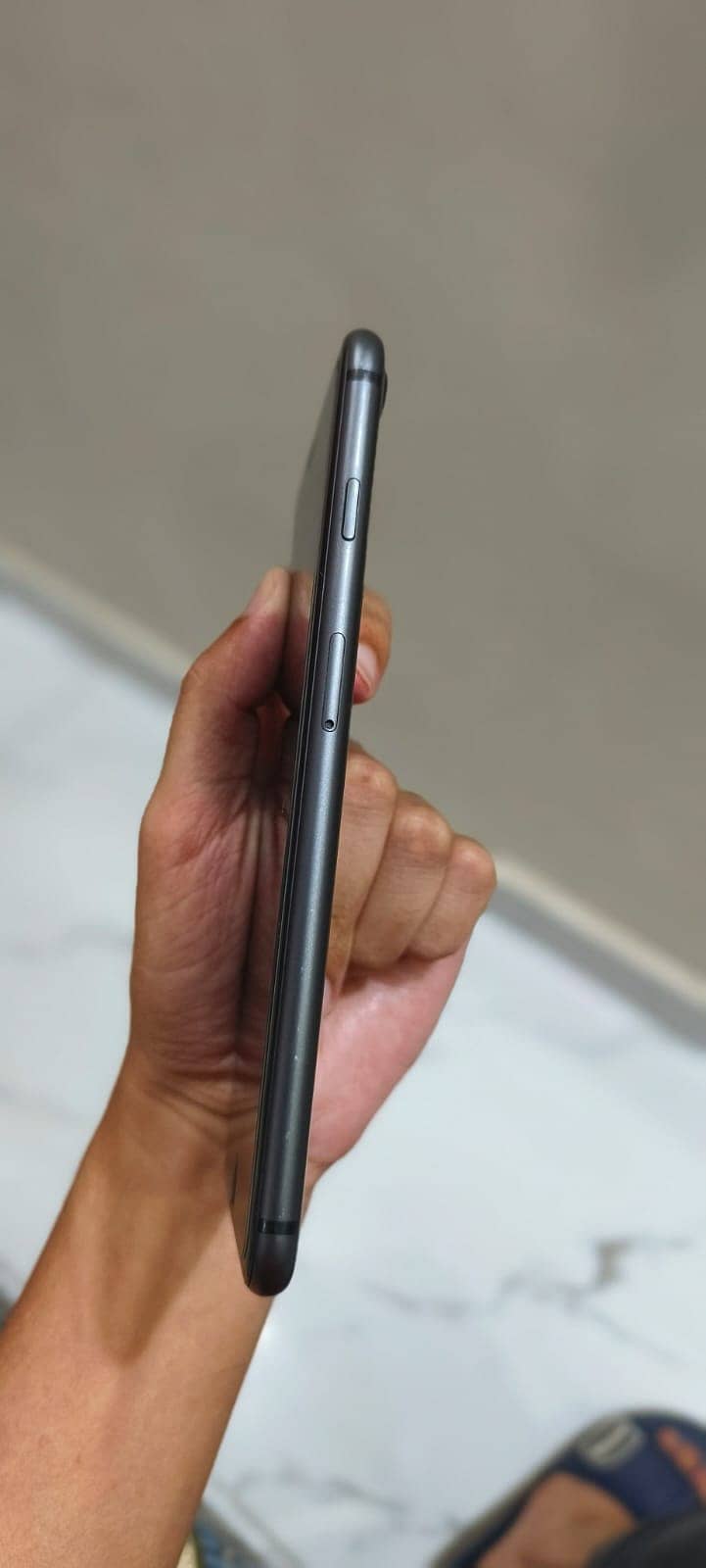 Apple iPhone 8 Plus 3