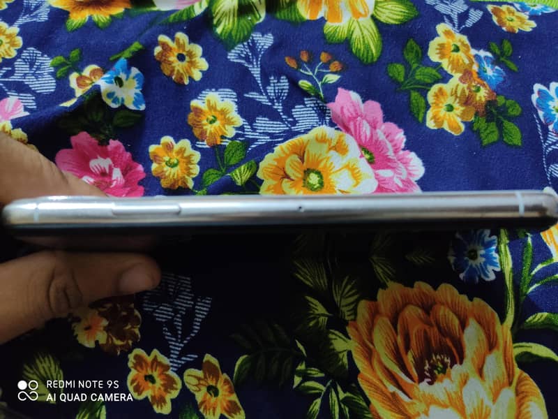 Apple iPhone X 1