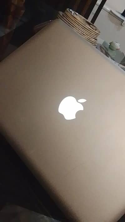 urgent sale MacBook
