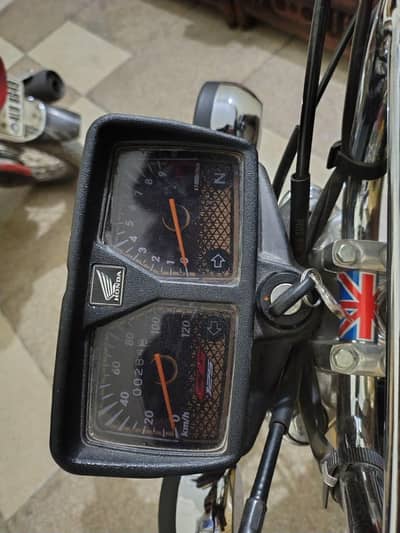 cg 125 black colour gold edition self start