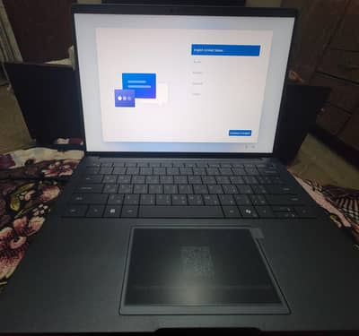 Del Pro 14 premimiumPA14250 intel core Ultra 7v pro 32GB Ram| 512SSD|