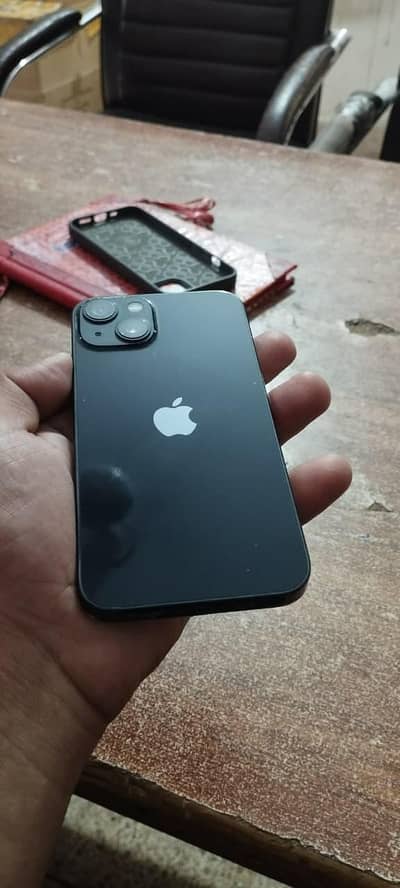 Apple iPhone 13