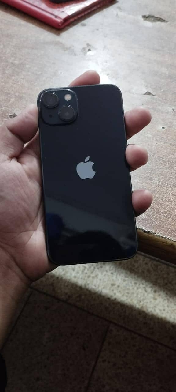 Apple iPhone 13 2