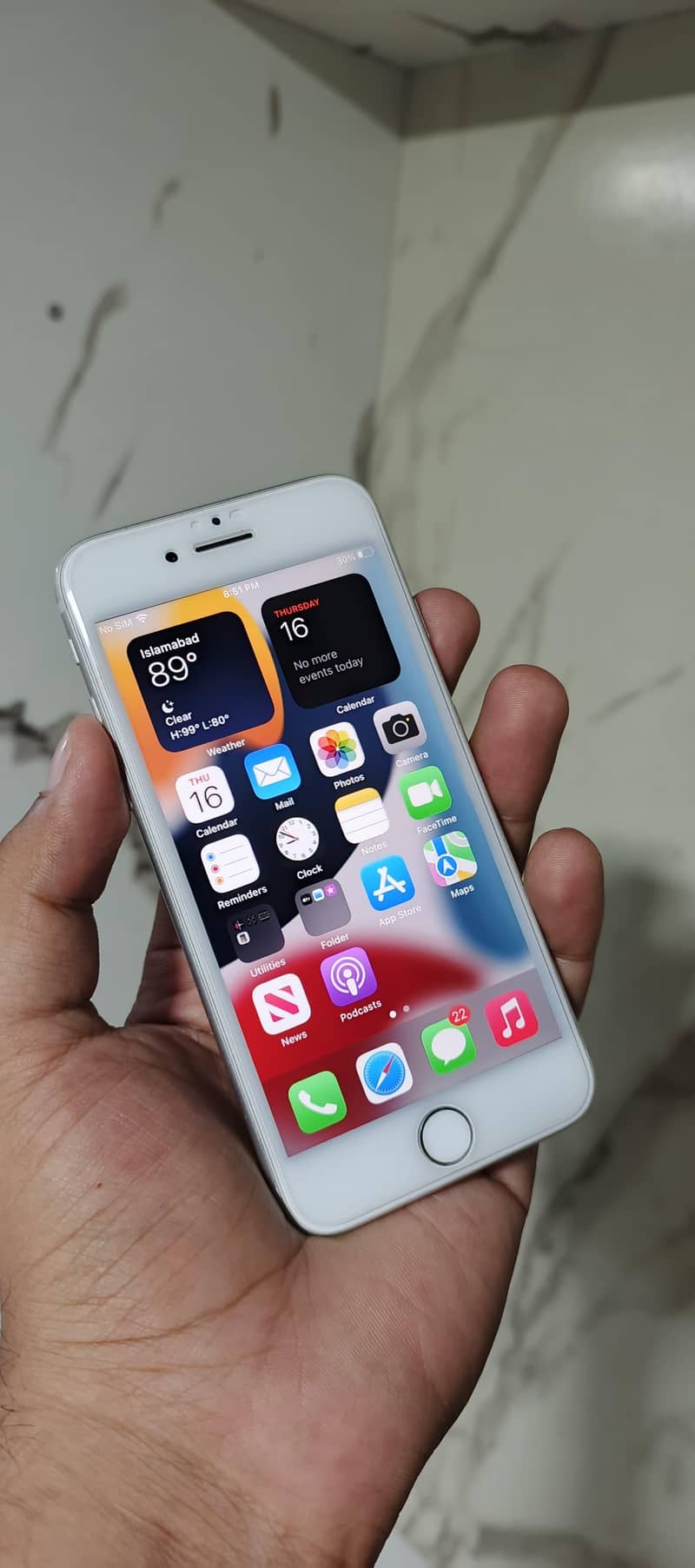 Apple iPhone 7 1