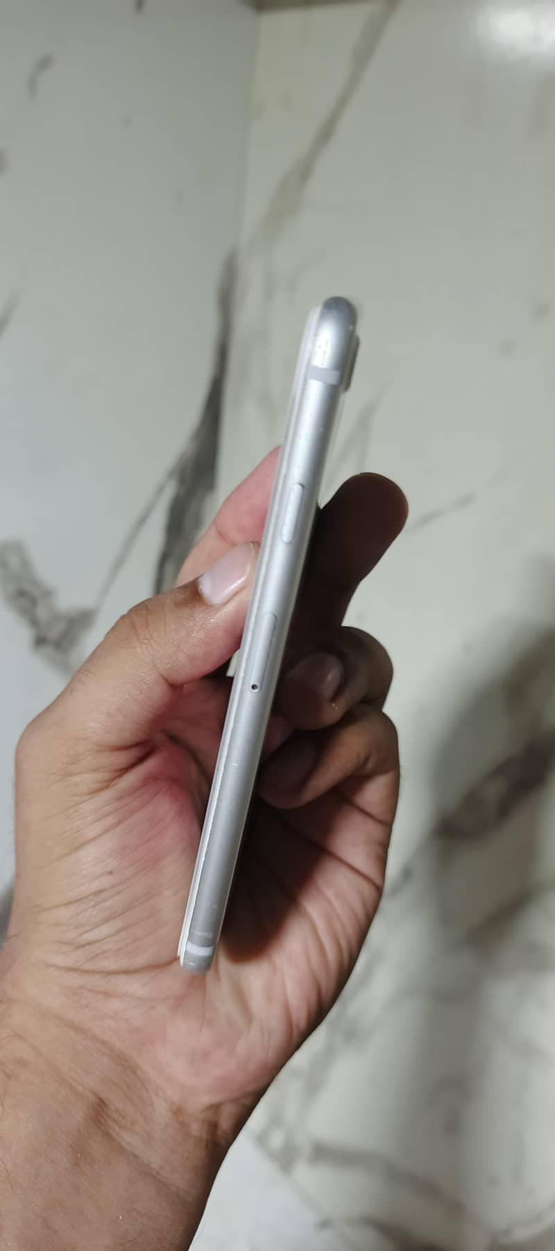 Apple iPhone 7 3