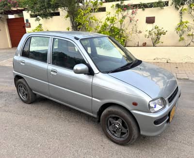 Daihatsu Cuore 2006 automatic Push start own engine