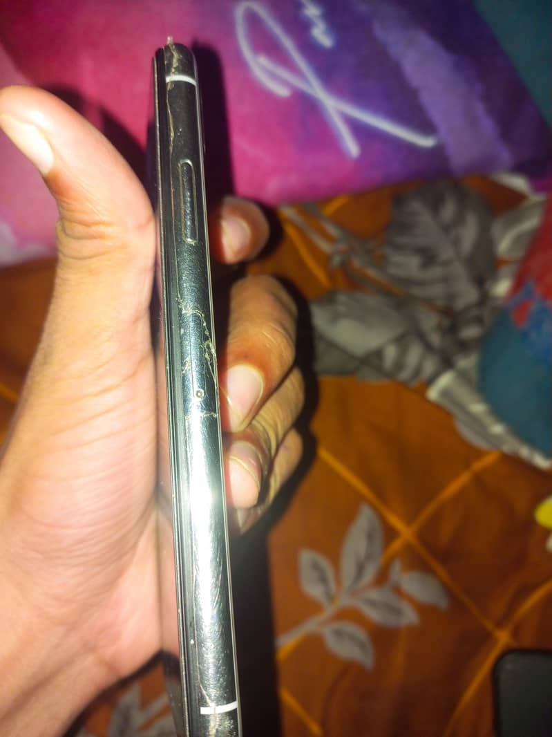 Apple iPhone X 3