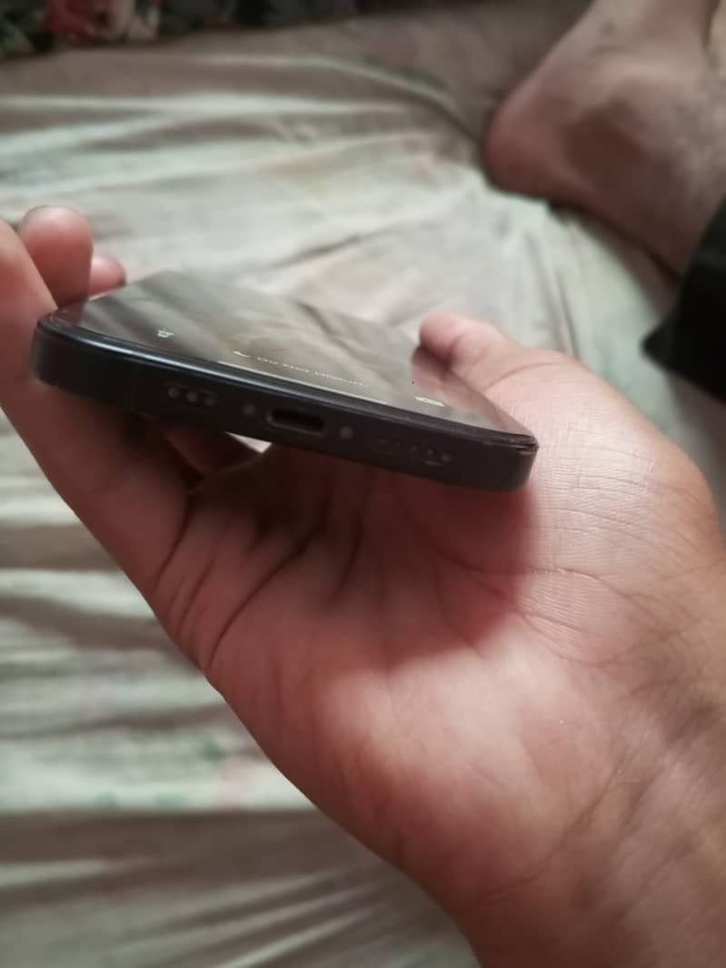 IPhone 12 2