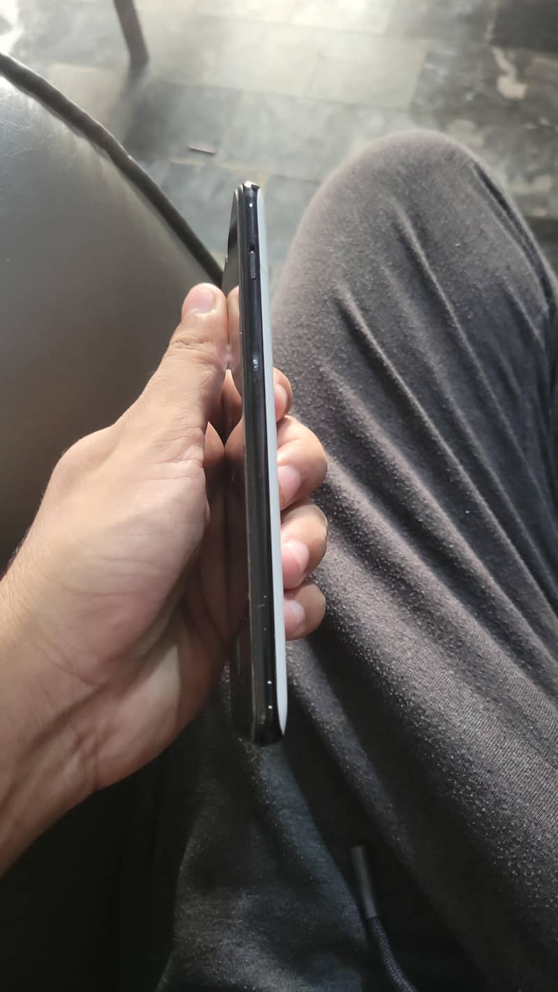 One Plus 6T 3