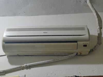 Haier 1 ton Ac for sale in good condition.