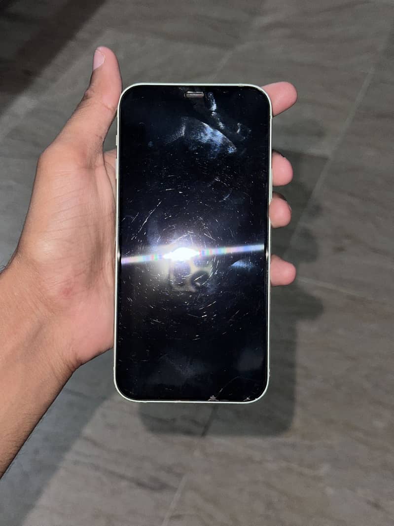 Apple iPhone 12 2