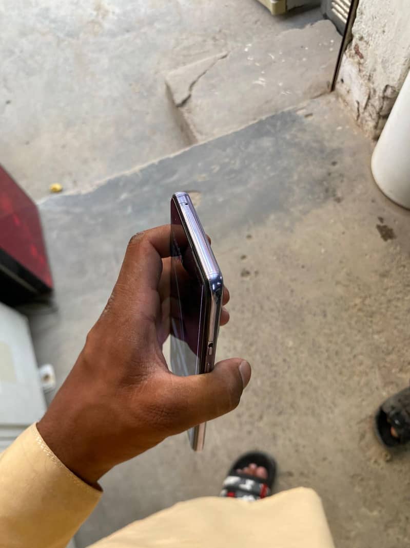 One Plus 9R 3