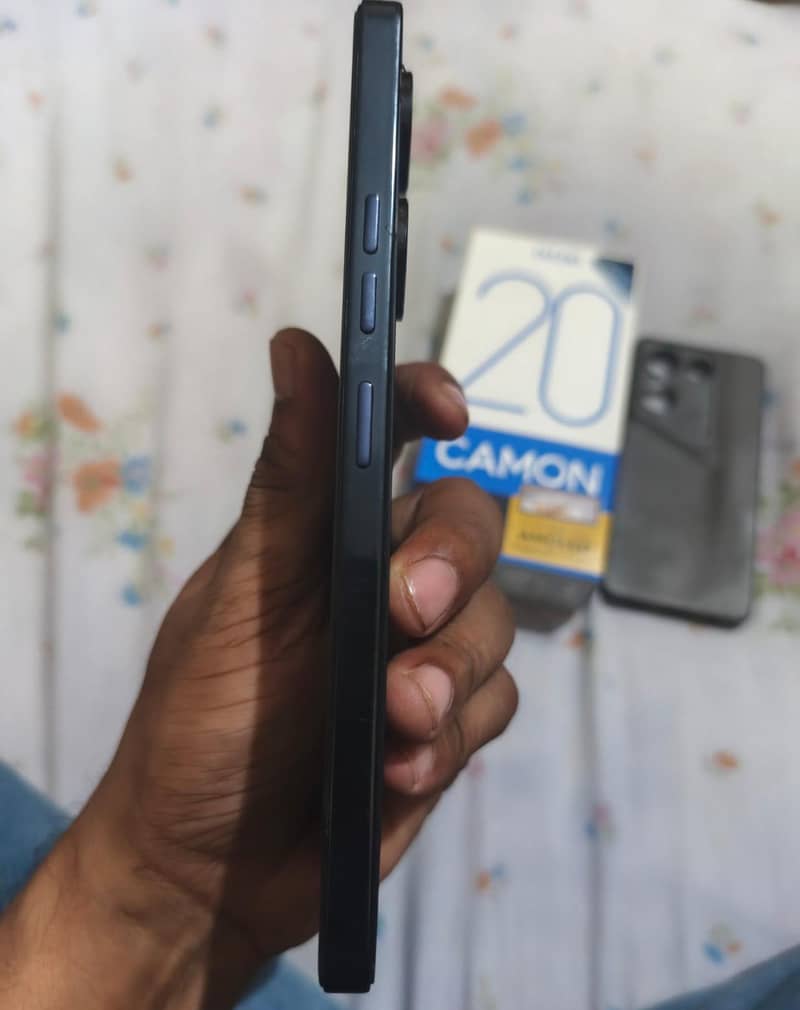 Tecno CAMON 20 1