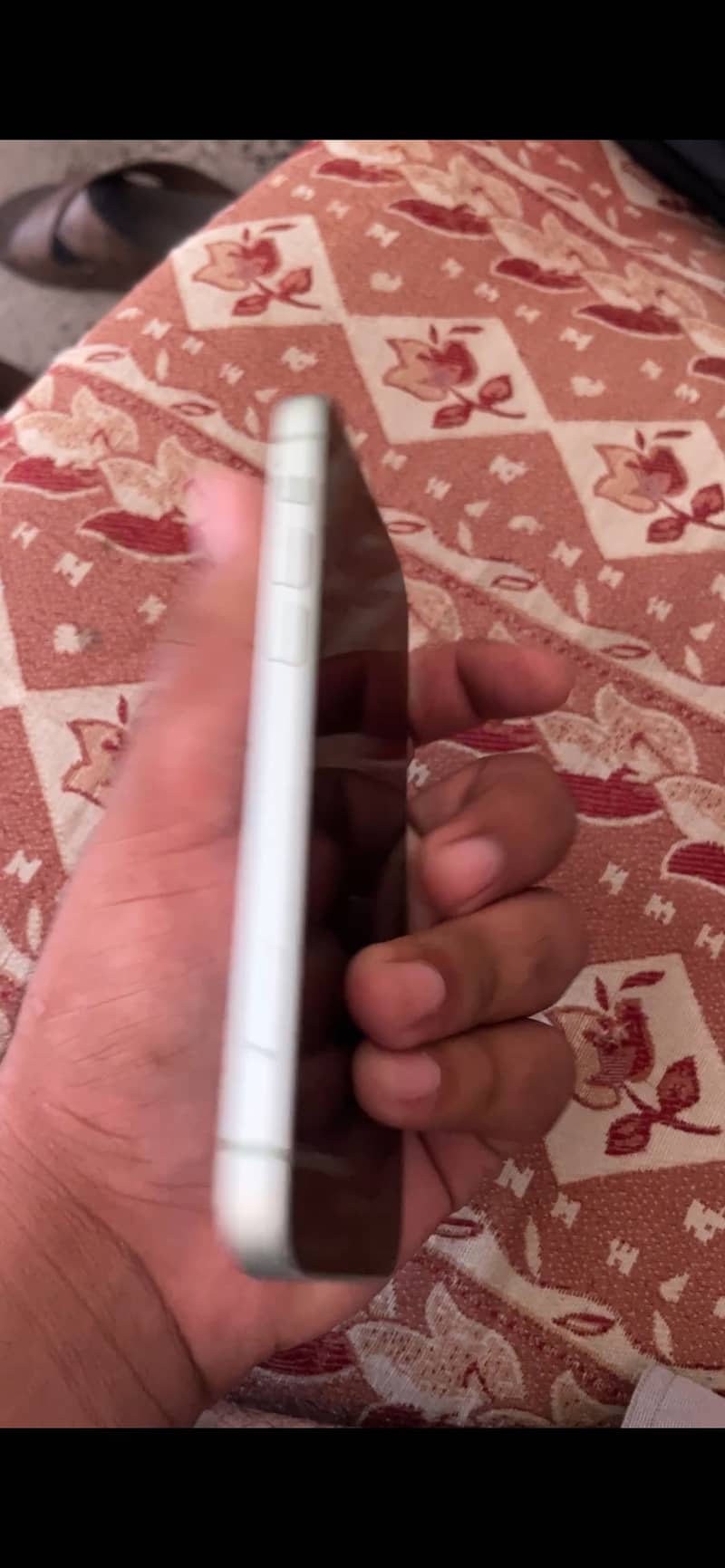 Apple iPhone 12 1