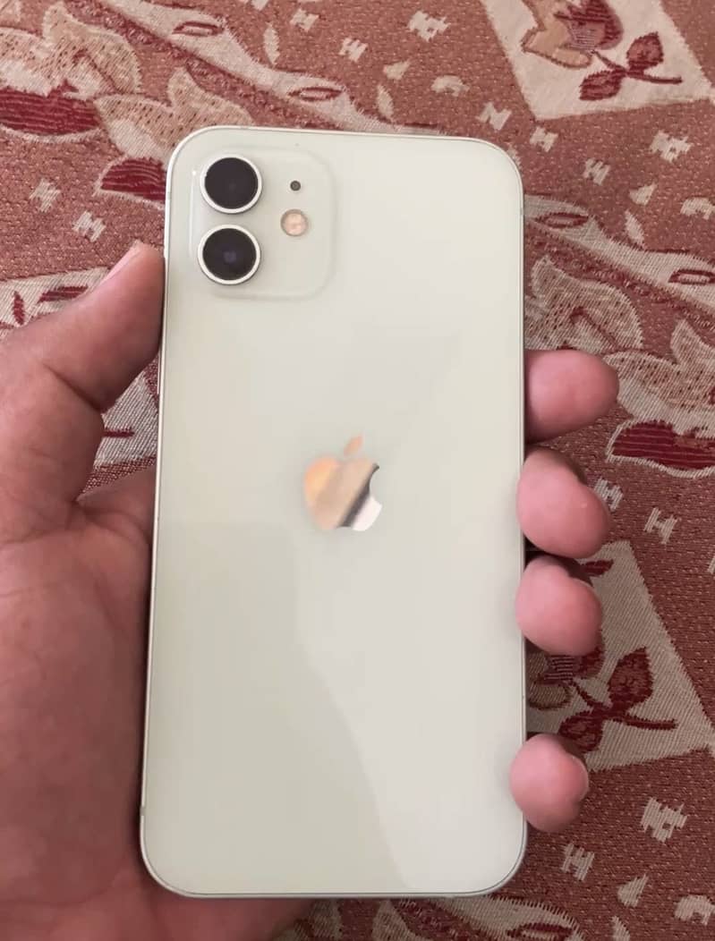 Apple iPhone 12 2