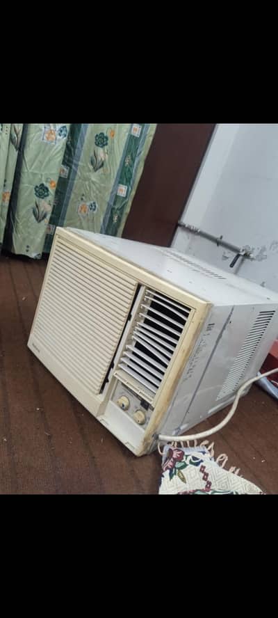 General window Ac 0.75 ton condition 9/10