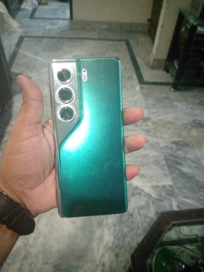 Tecno CAMON 40 Pro