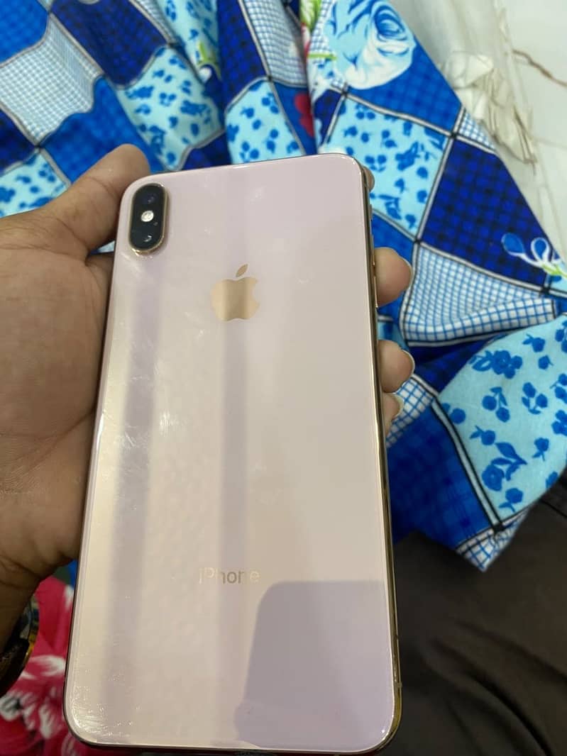 Xs max 4