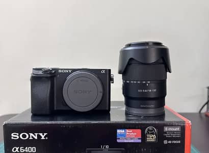 Sony a6400 Mirrorless Camera with 300 Shutter Count (Almost New)