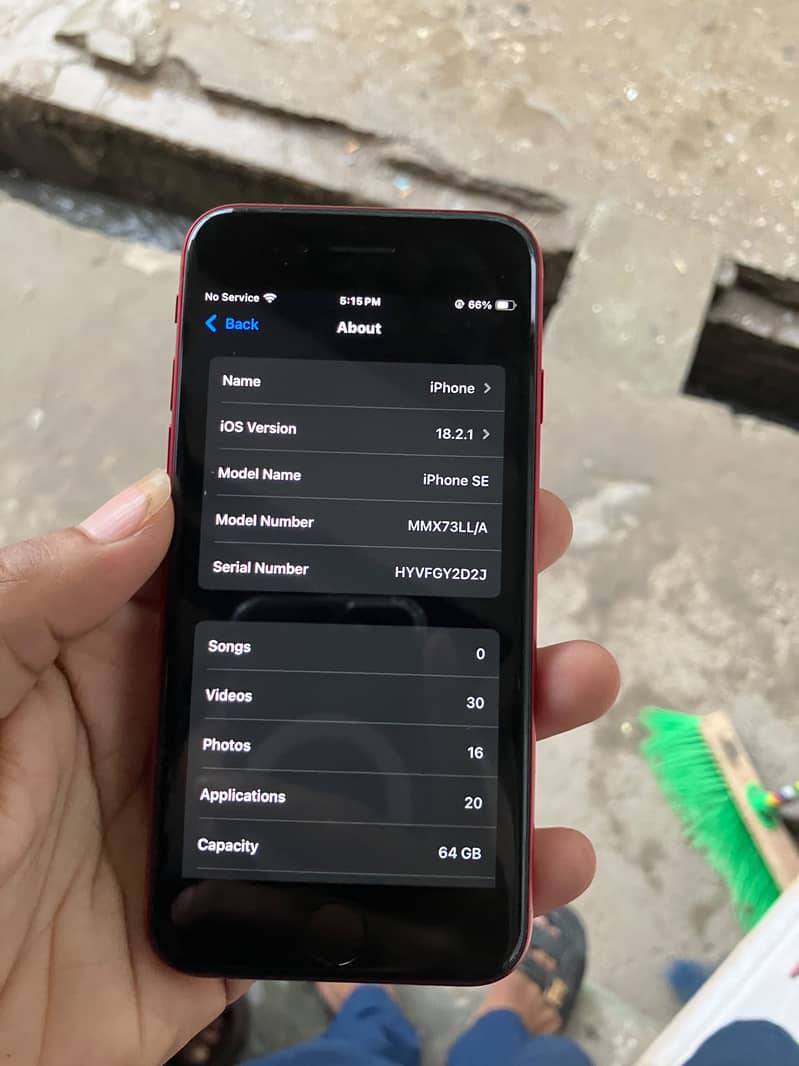 Apple iPhone SE 6