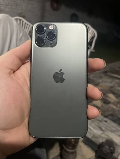 Iphone 11 pro jv hay or  265 gb