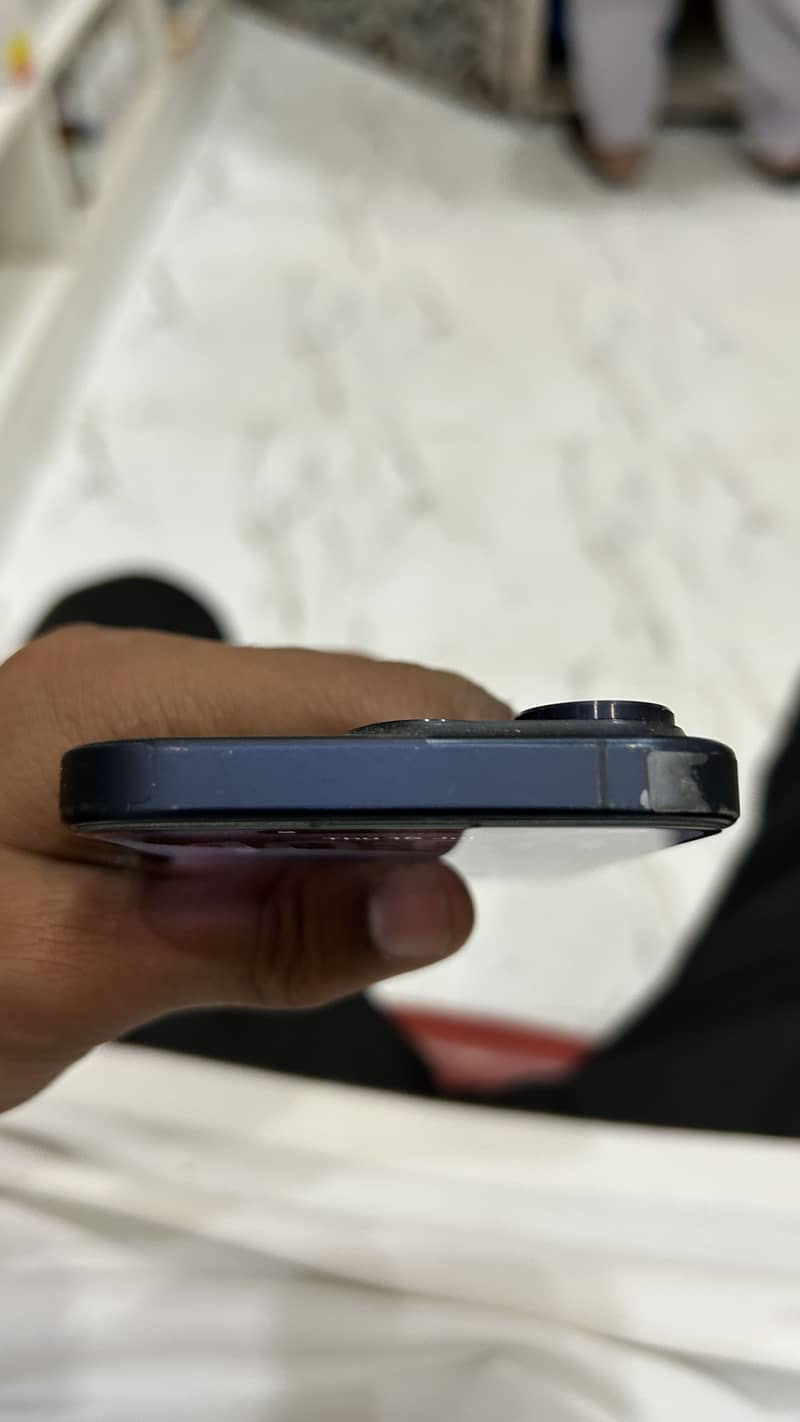 iPhone 15 pro 6