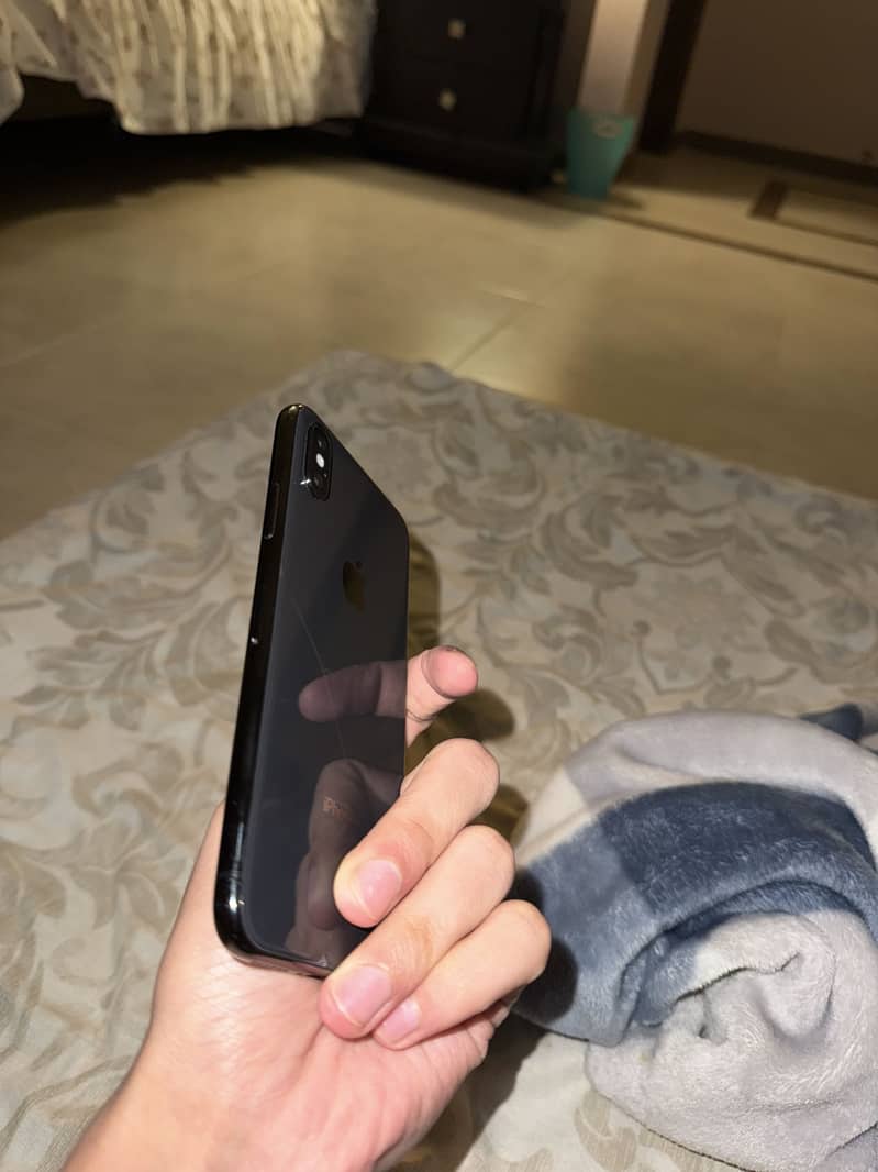 Apple iPhone X 2
